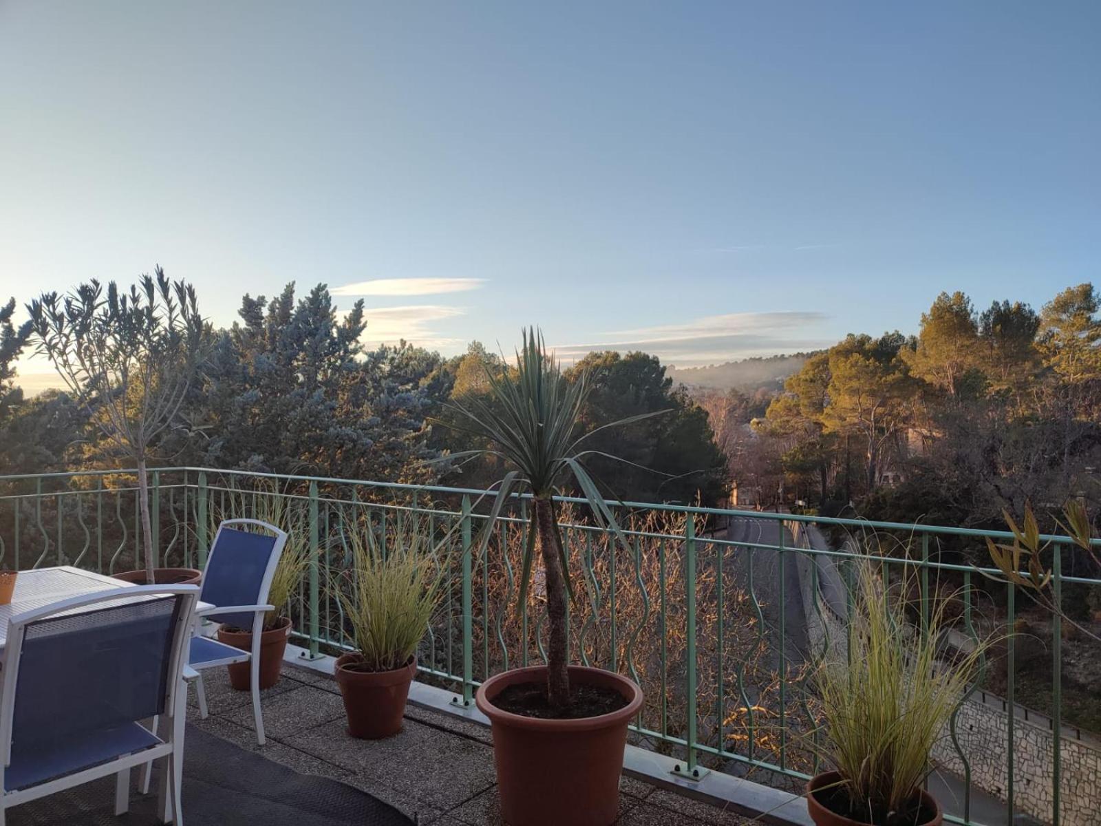 Appartement La terrasse de l'Imbut - Climatisation&Piscine à Gréoux-les-Bains Extérieur photo